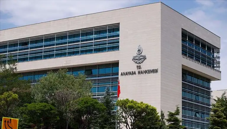 Yüksek Mahkeme Beş Partiye Suç Duyurusunda Bulundu